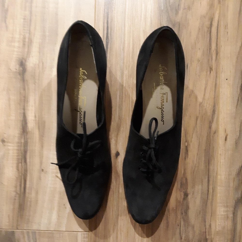 Salvatore Ferragamo Black Suede Lace up Oxfords. Made in Italy